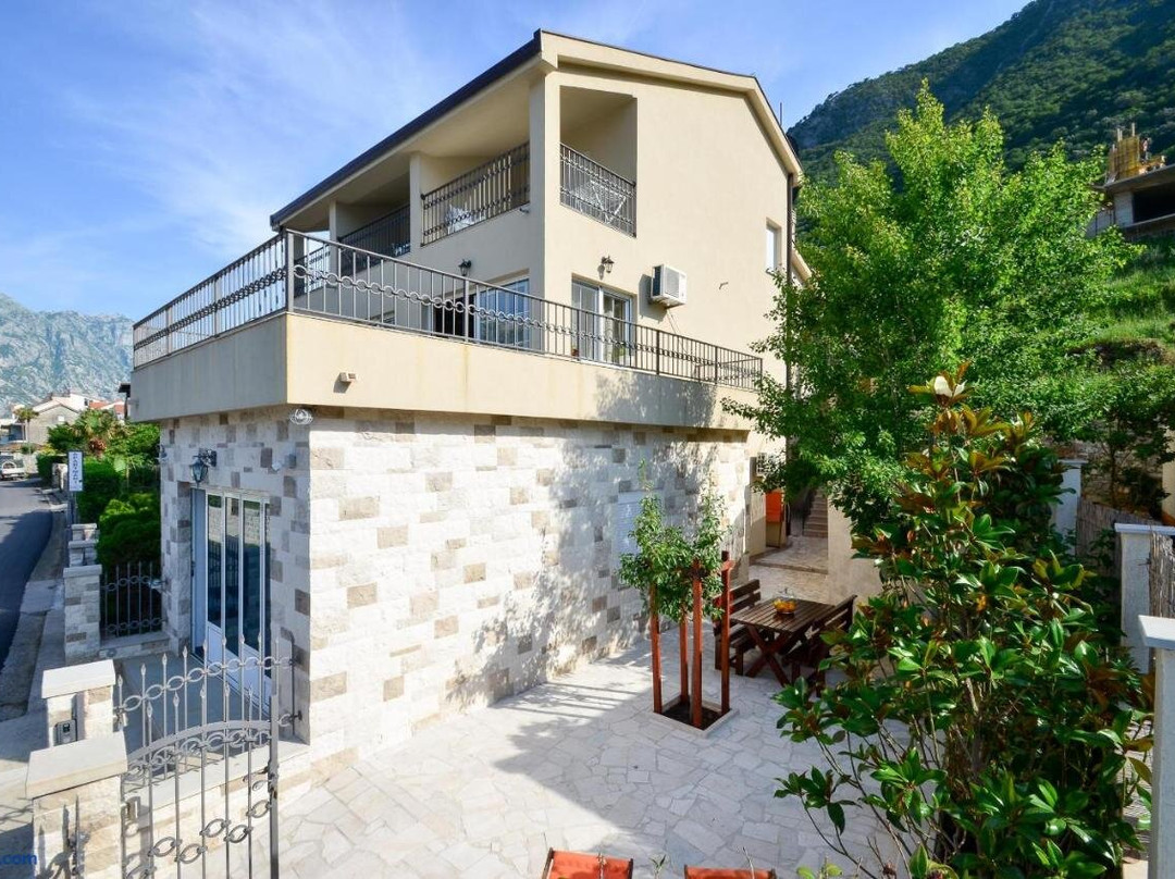 Apartments Cosovic