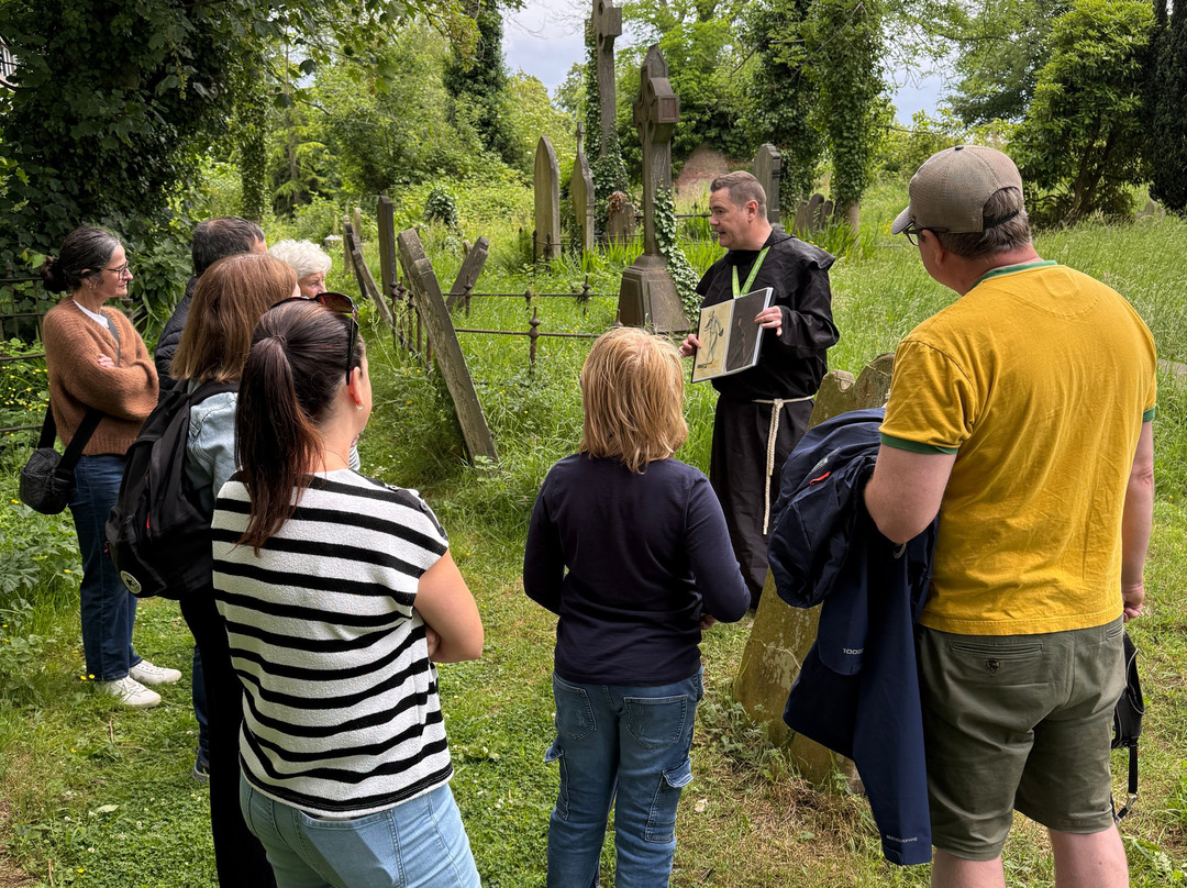 Friar's Bush Graveyard Cemetery Tours景点图片
