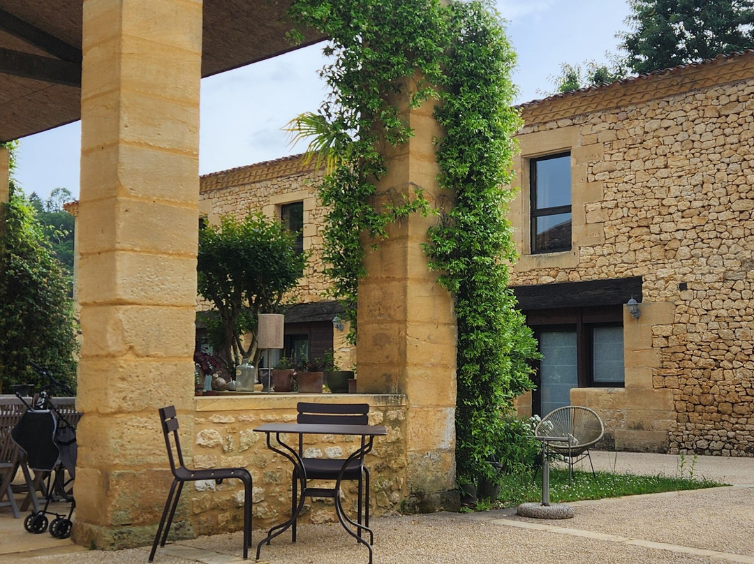 罗马别墅酒店主图