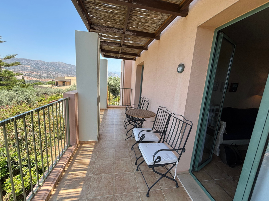 Village Heights Resort主图