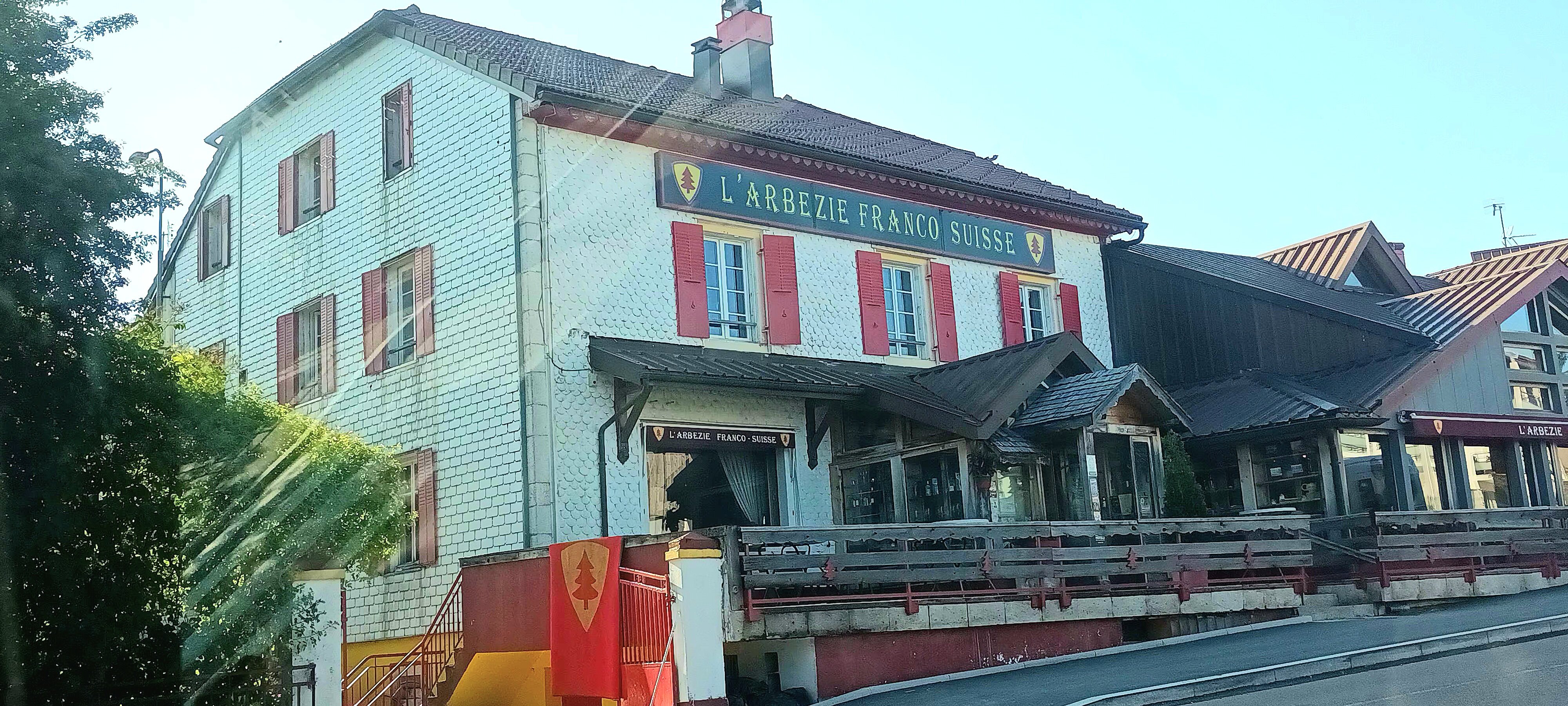 Logis Hôtel Arbez Franco-Suisse-官方