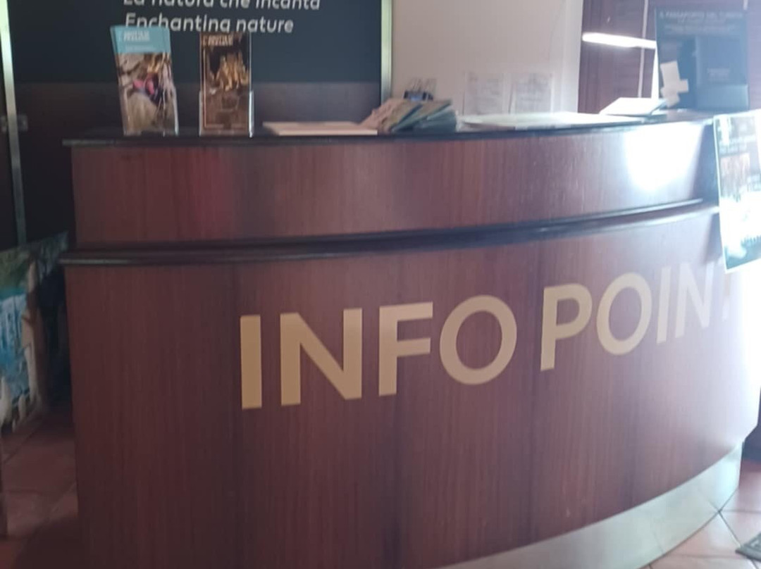 Infopoint Grotte Di Frasassi-Genga必去景点