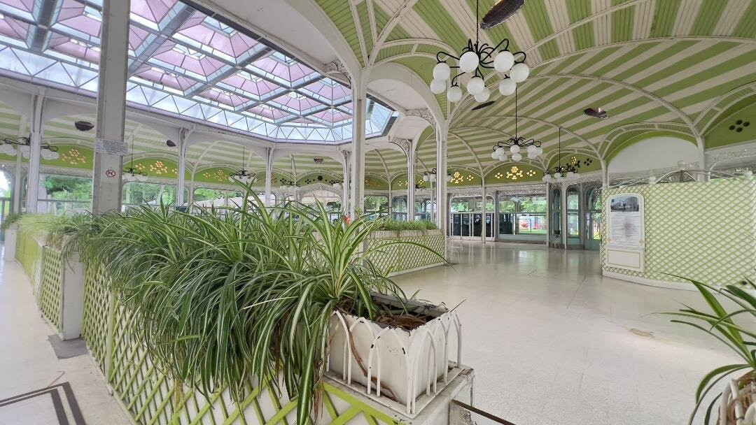 Thermes des Dômes-维希必去景点