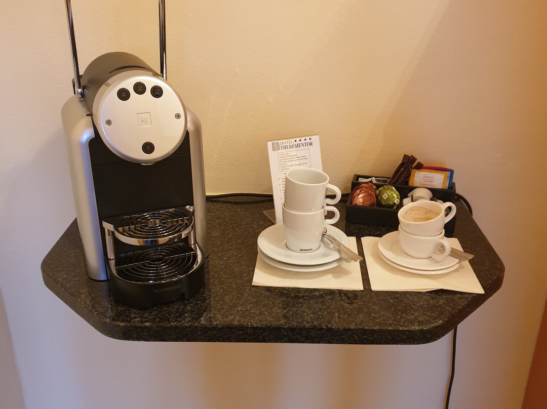 塞热西恩托尔酒店主图