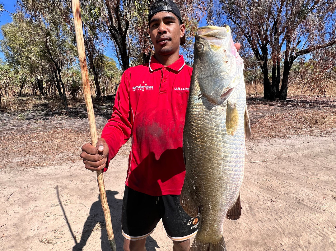 Southern Cross Cultural Tours at Lullumb-Dampier Peninsula必去景点