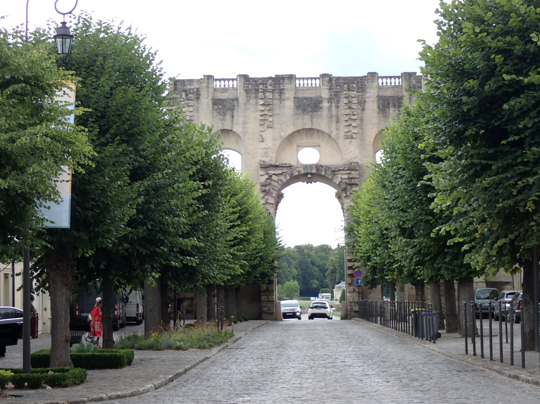 Porte Saint-Denis-尚蒂伊必去景点