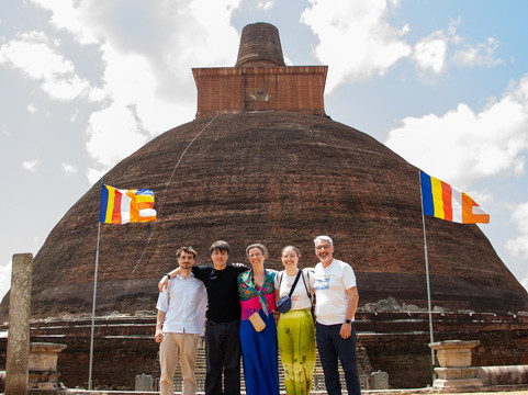Sudesh-锡吉里亚必去景点