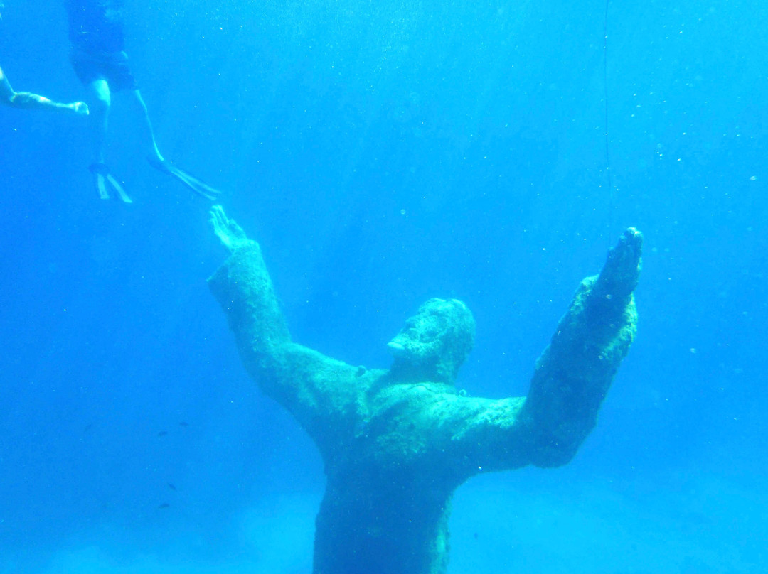 Blue Nautica-特罗吉尔必去景点