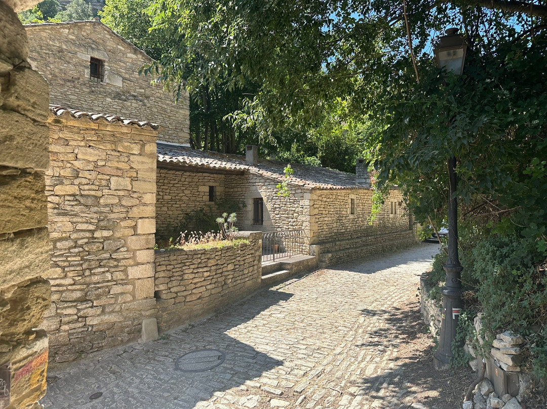 Caves du Palais Saint Firmin-戈尔德必去景点