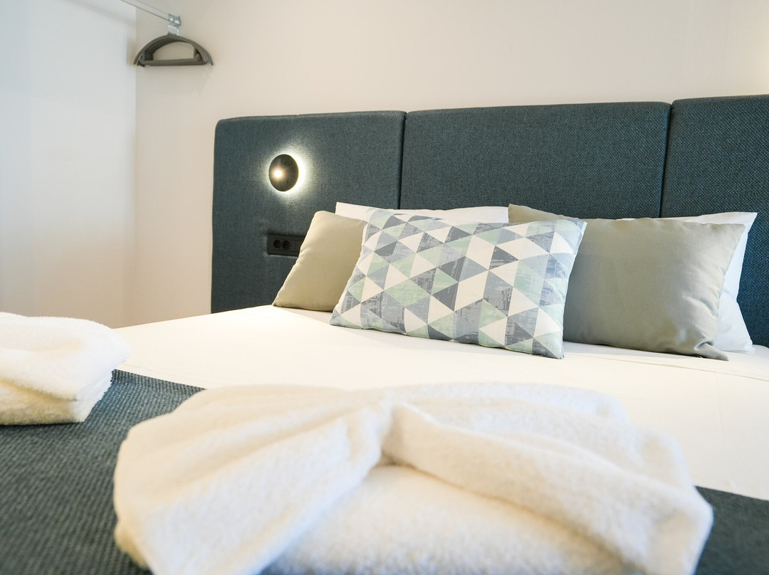 Seaside Marmari主图