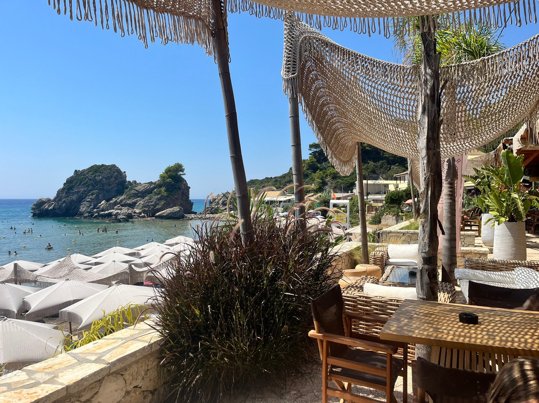 Beach Kontogialos-Pelekas必去景点