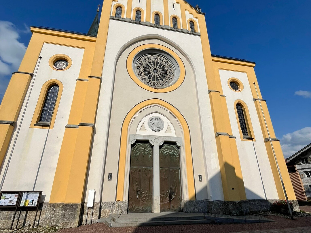 Kirche Peter & Paul-上施陶芬必去景点