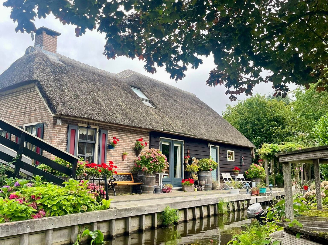 Boatrental Giethoorn-羊角村必去景点
