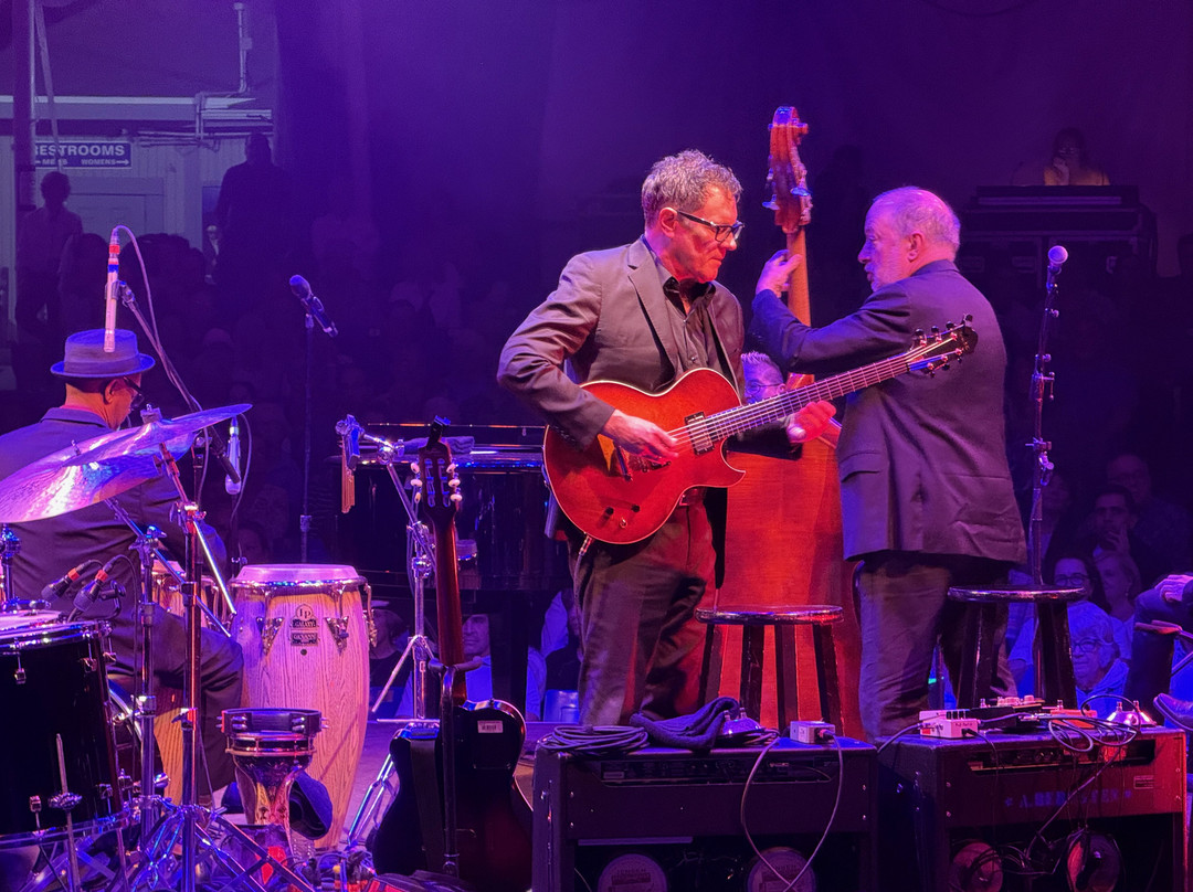 Cape Cod Melody Tent-海恩尼斯必去景点