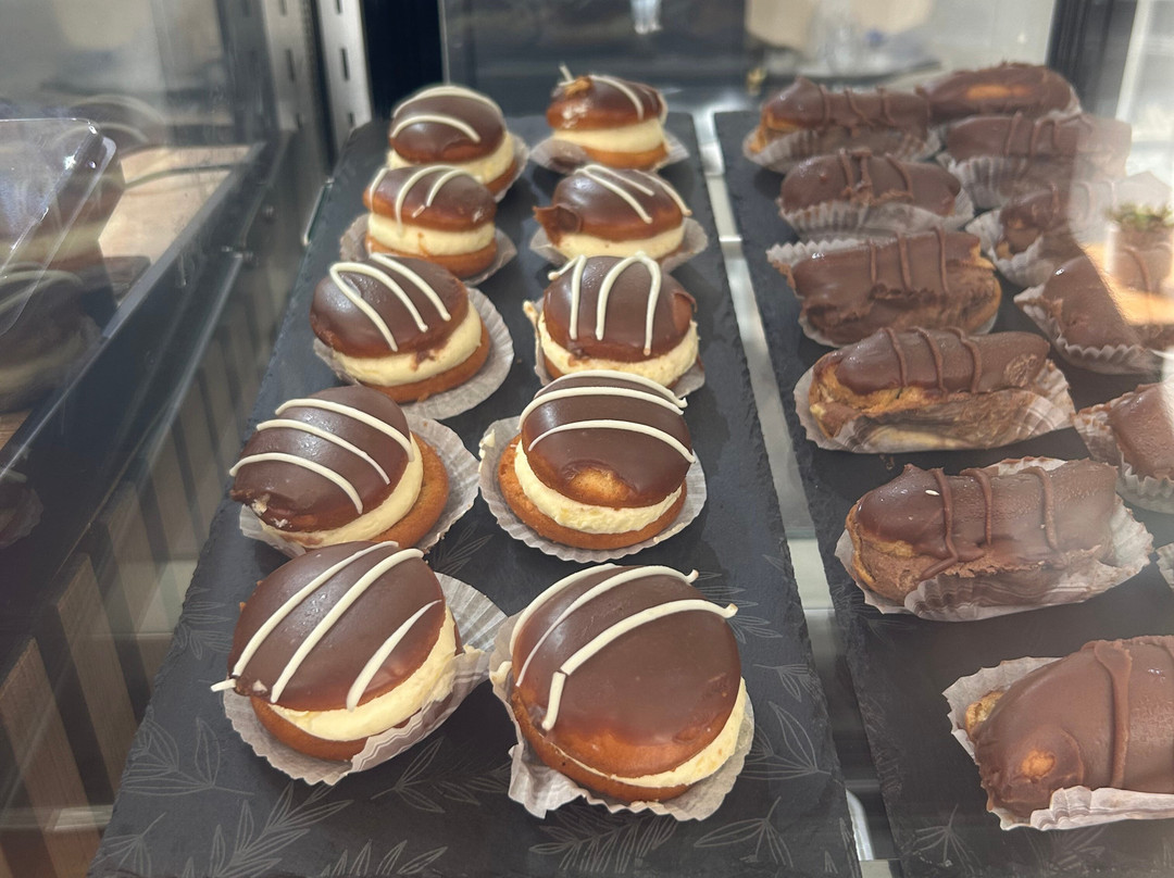 Yiayia's Greek Bakery & Deli