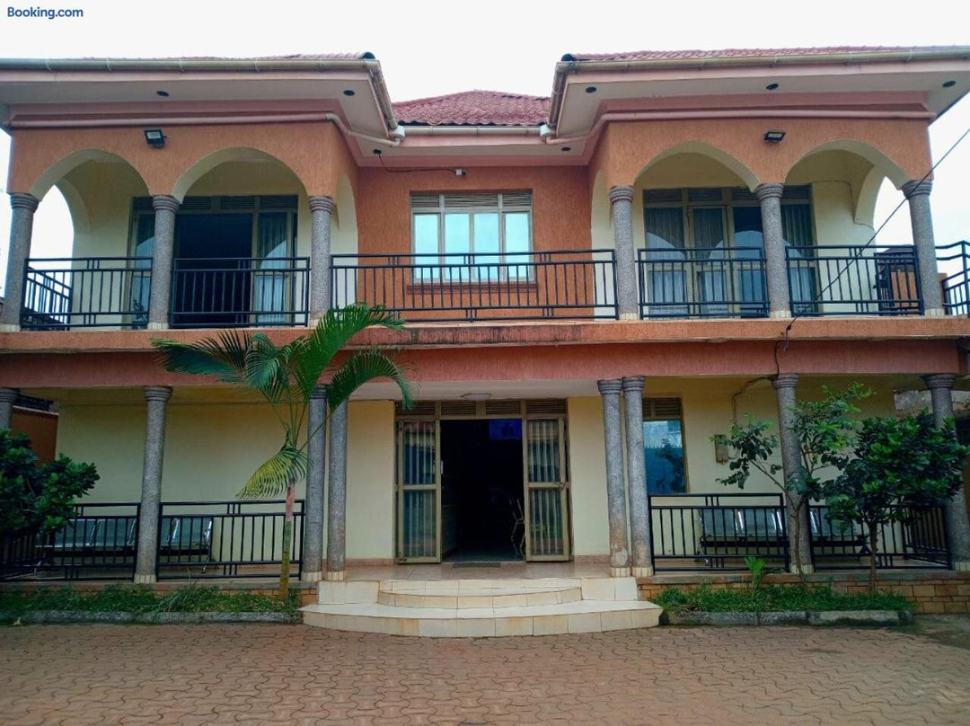 R Ace Hotel Mbale