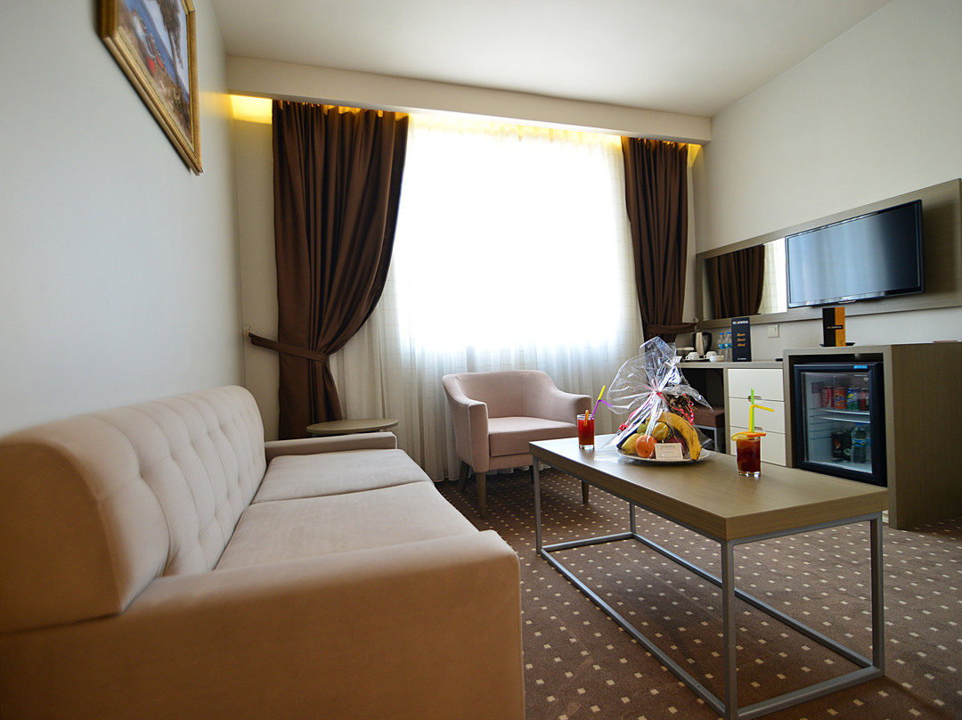 Hotel Star Royal主图