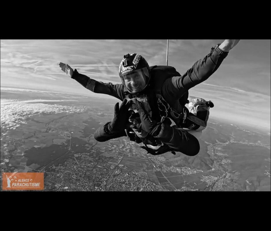 Alsace Parachutisme-科尔马必去景点