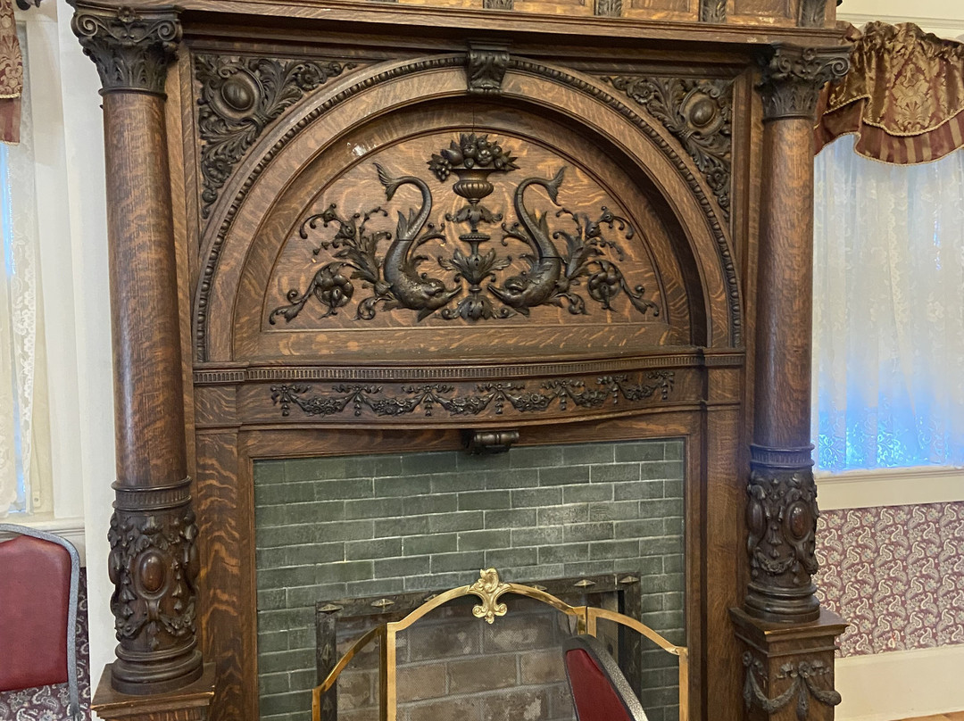 The Mansion at Elfindale Bed & Breakfast主图