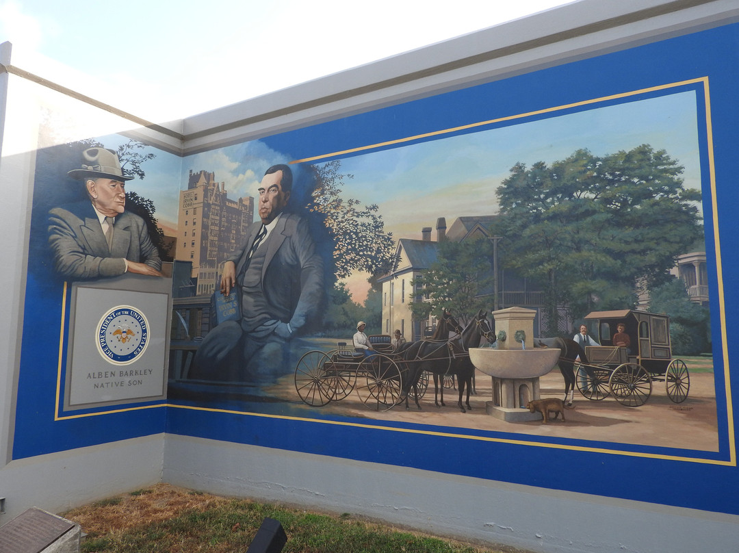 Wall To Wall Historical Murals-帕迪尤卡必去景点