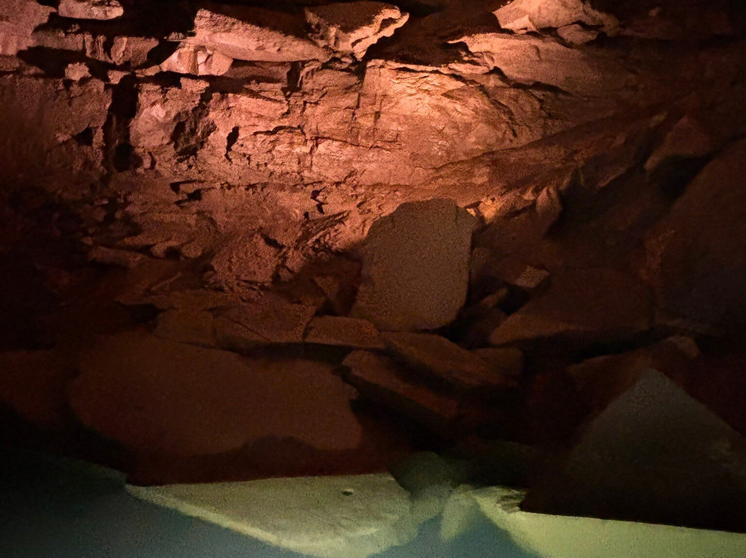 Lost River Cave-鲍灵格林必去景点