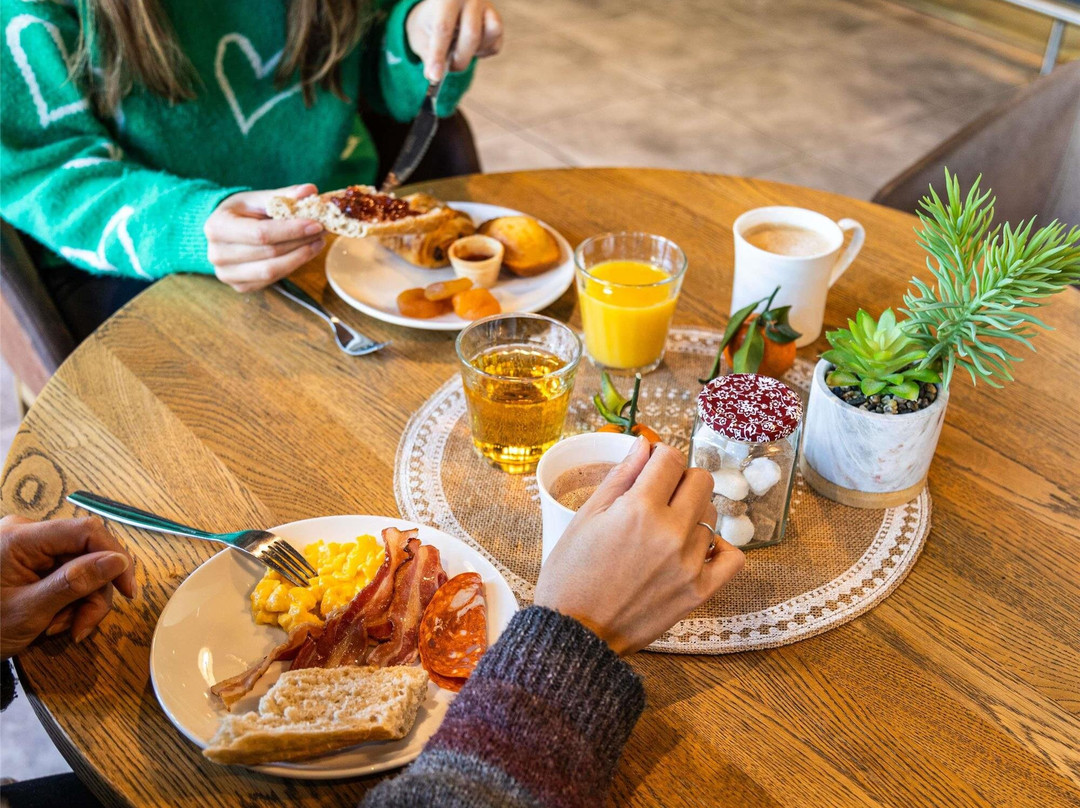 宜必思波尔多佩萨克 Route Des Vins 酒店