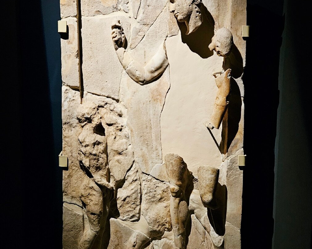 费尔吉纳十三陵及博物馆-Vergina必去景点