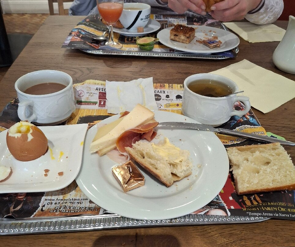 Hotel Continental主图