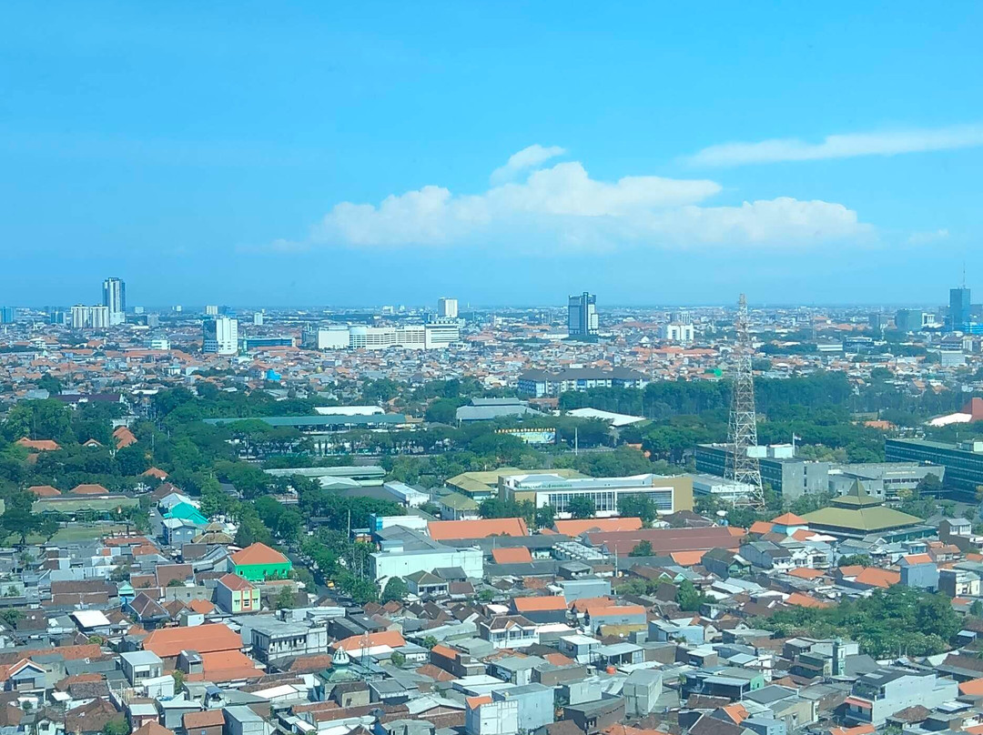 泗水西普拉世界酒店主图