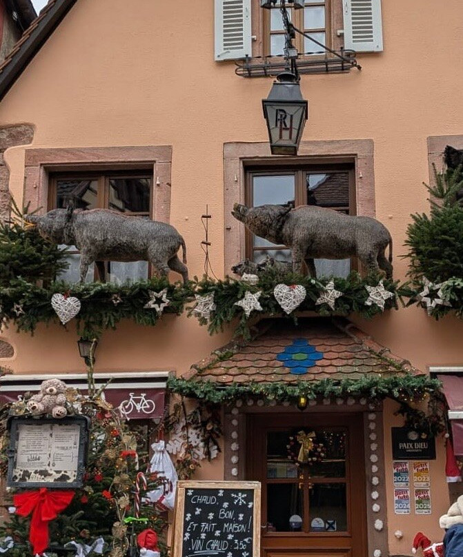 哈森福德餐厅酒店主图