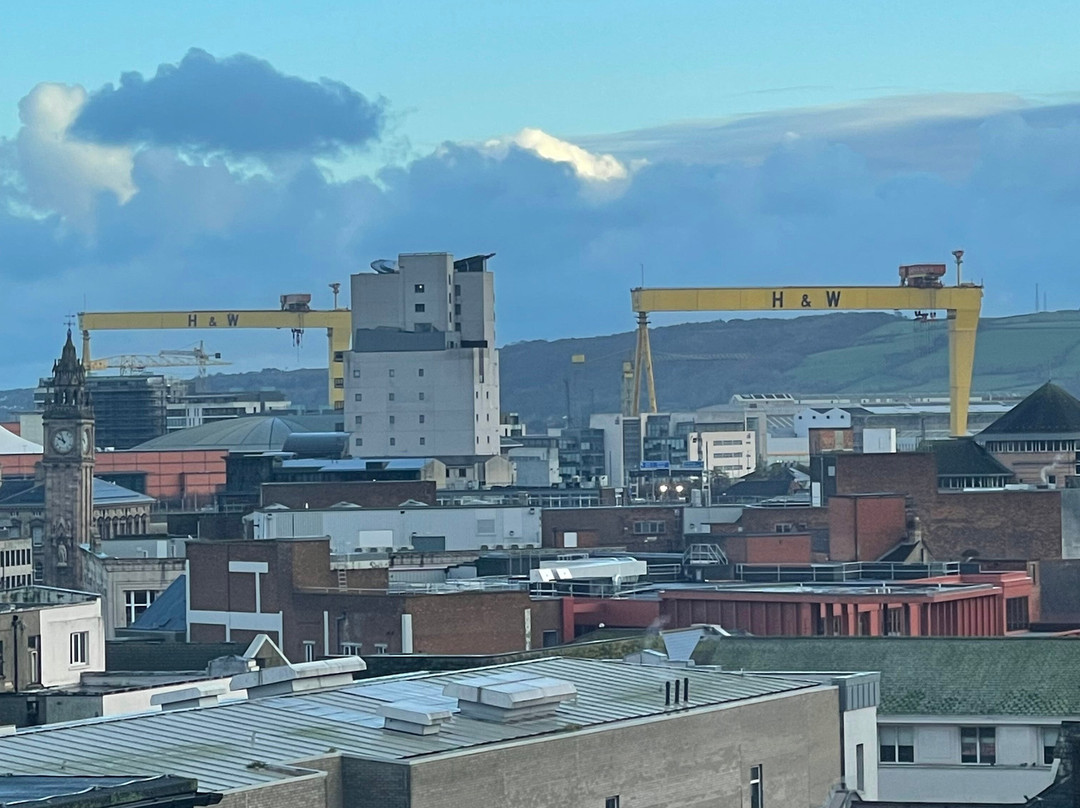 Room2 Belfast Hometel主图