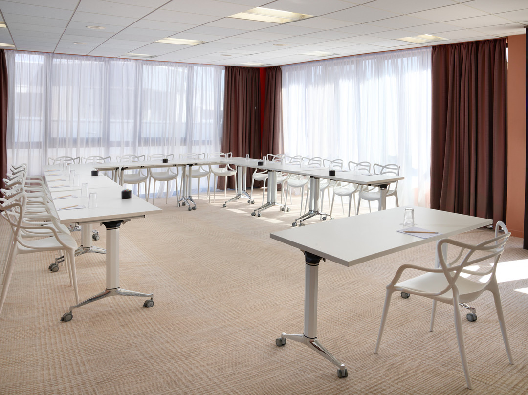 基里亚德克雷蒙费兰德高级酒店主图