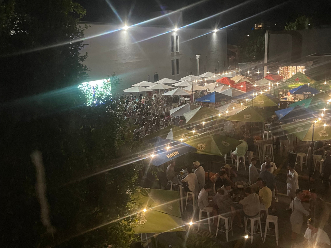 雄狮公寓酒店主图