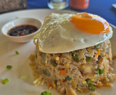 撒拉逊湾度假村主图