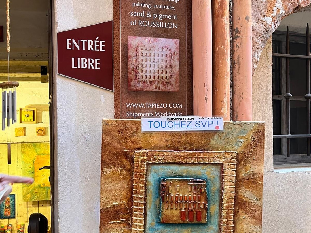 Art Gallery Contemporary Tapiézo-Roussillon必去景点