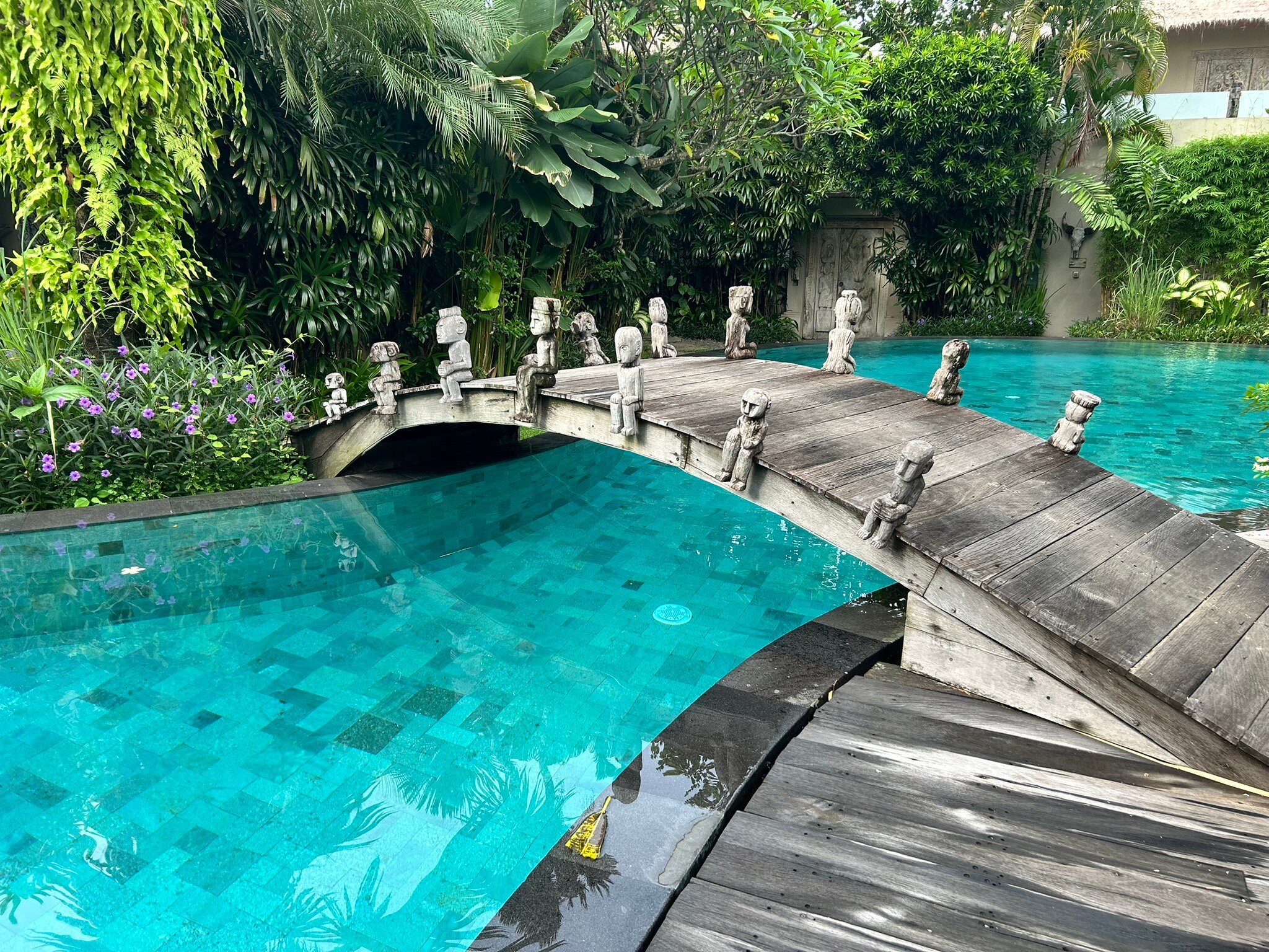 蓝色卡尔玛酒店-官方