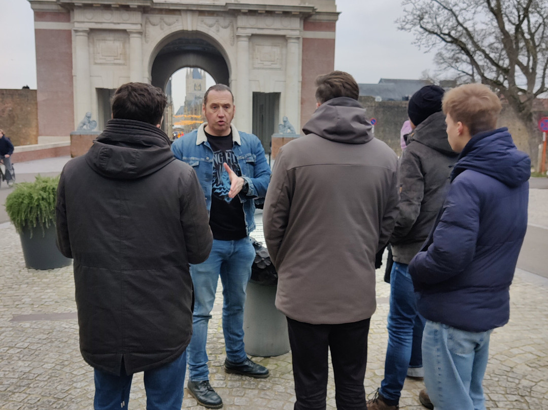 Cruising Along the Frontline-伊普尔必去景点