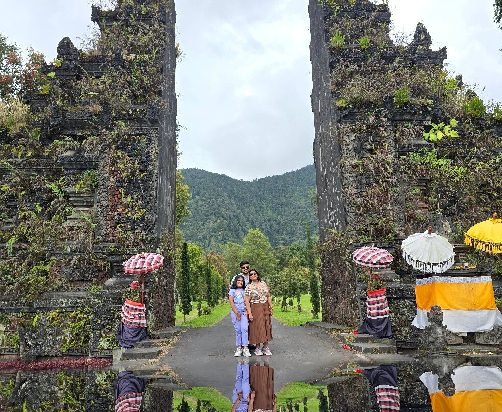 Handara Iconic Gate-新加拉惹必去景点