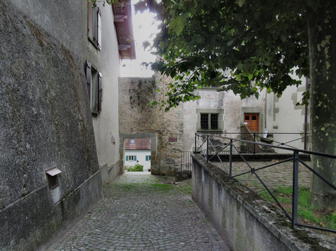 Tour de Benneville-Avenches必去景点