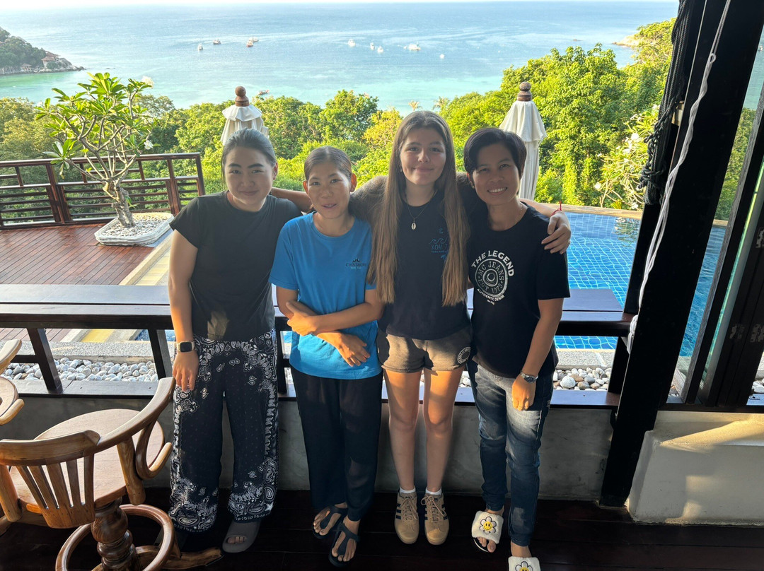 新塔克里度假村主图