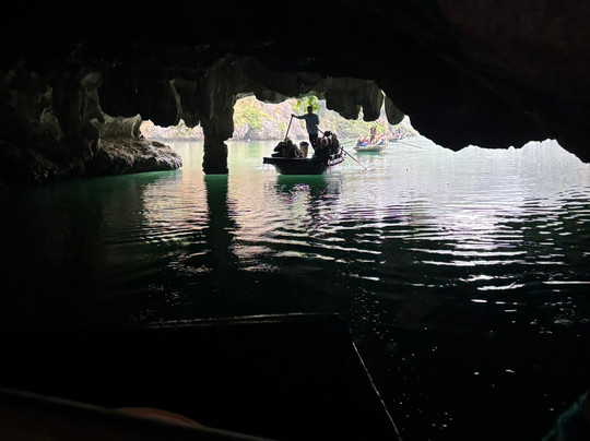 Halong Capella Cruise-海防必去景点