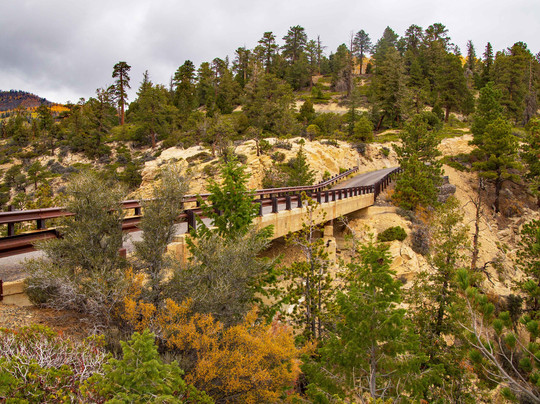 Hell's Backbone Road-埃斯卡兰特必去景点