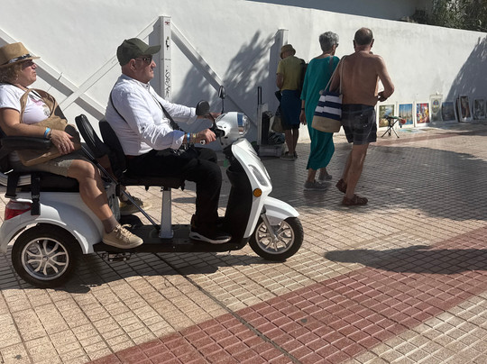 Playa de Los Cristianos-洛斯克里斯蒂亚诺斯必去景点