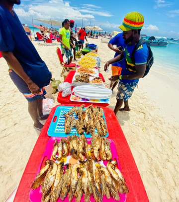 Essence Tours & Safaris Africa-桑给巴尔岛必去景点