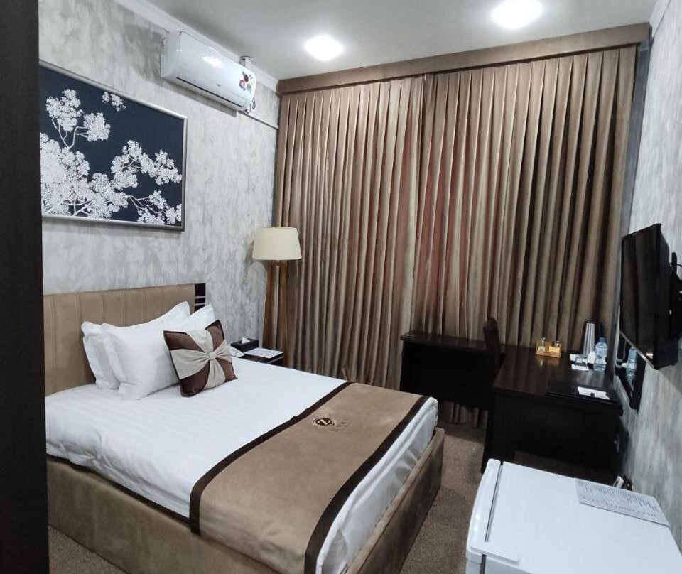Zarafshan Grand Hotel