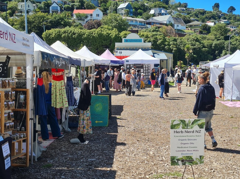 Lyttelton Farmers Market-利特尔顿必去景点