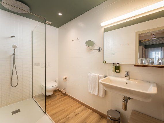 ARTIEM 卡普里酒店-浴室