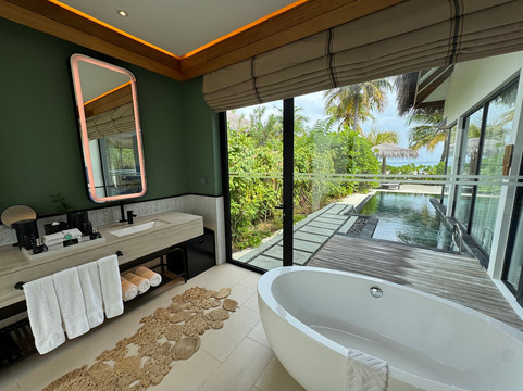 希尔顿马尔代夫阿敏吉里全别墅度假村主图