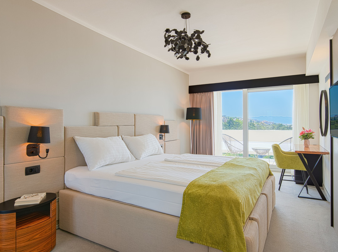 奥莫瑞卡酒店主图