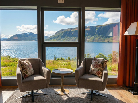 北极全景小屋主图